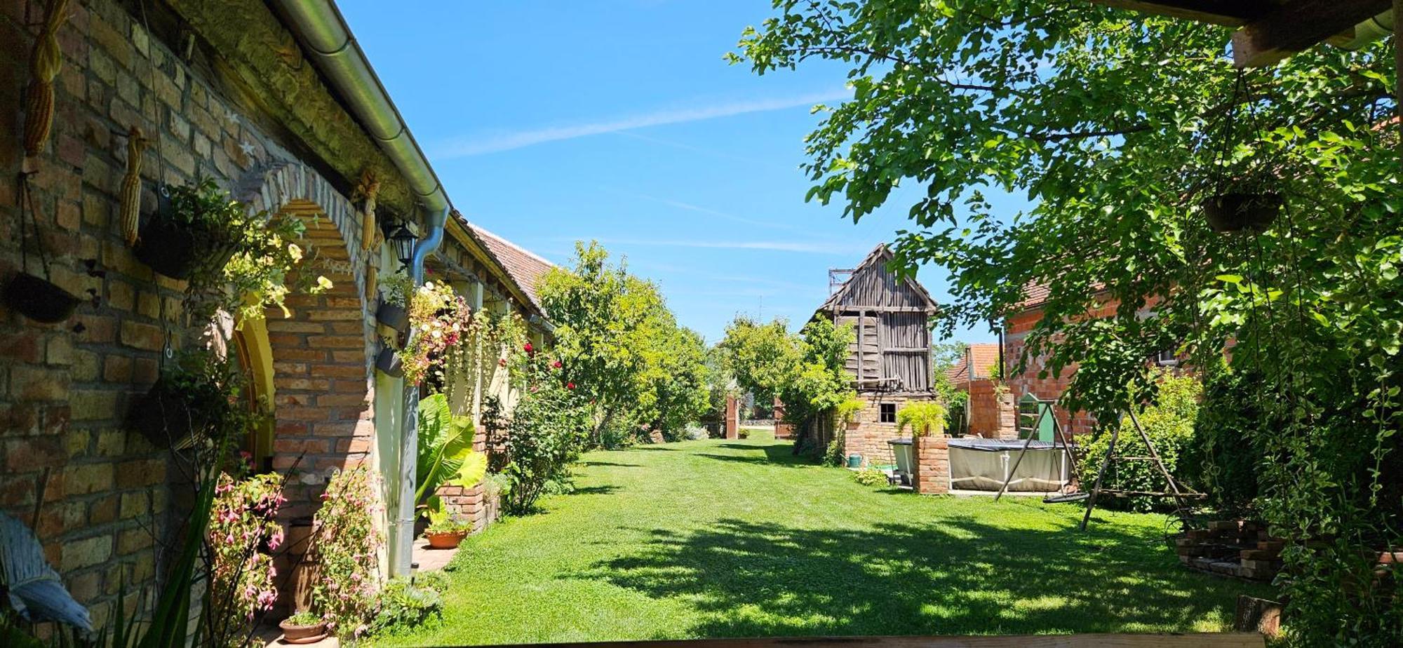 Bed and Breakfast Snasini Kucari Gradiste Экстерьер фото
