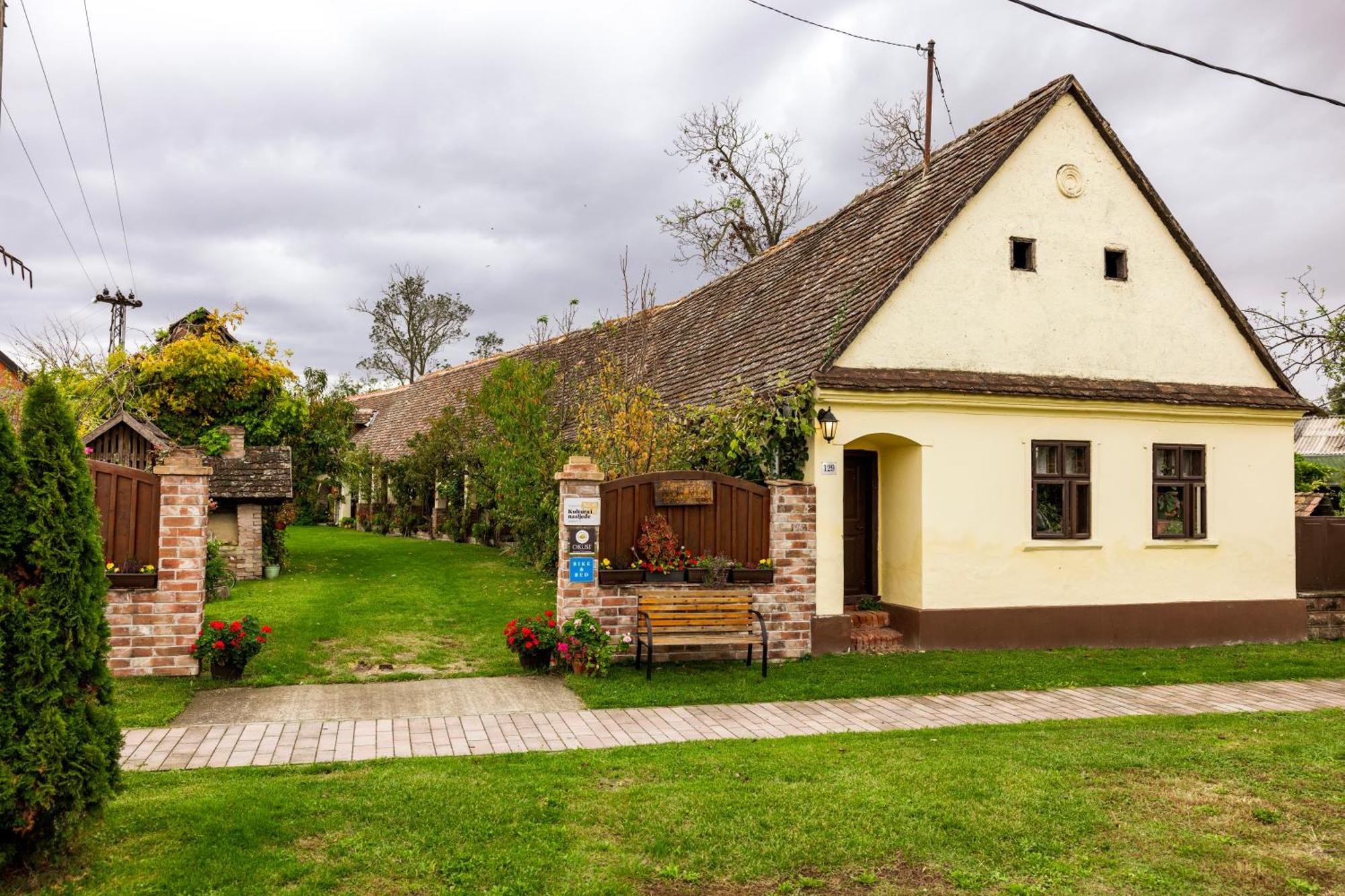 Bed and Breakfast Snasini Kucari Gradiste Экстерьер фото